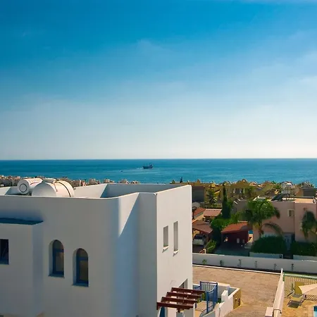 Meltemi * Paphos
